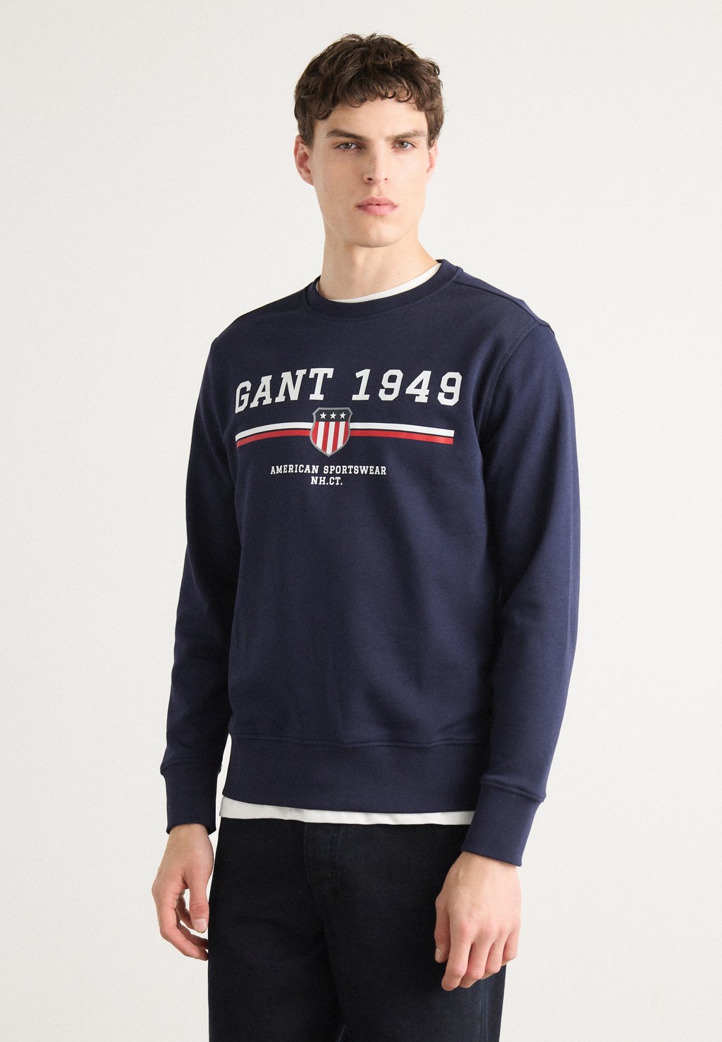 

Толстовка GRAPHIC C NECK GANT, темно-синий