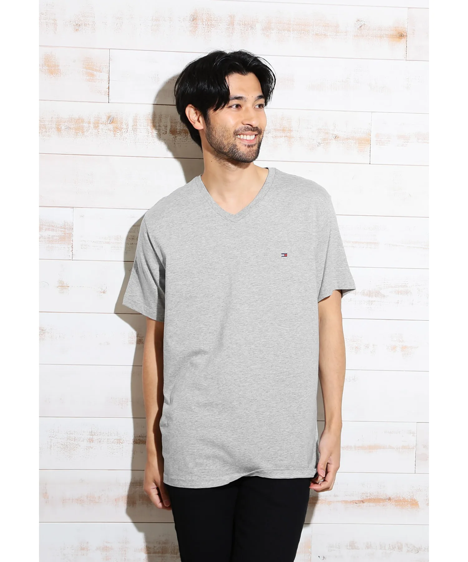 Мужские и женские футболки V-образный вырез с логотипом TOMMY HILFIGER T-SHIRT тёмно-синие — фото 3