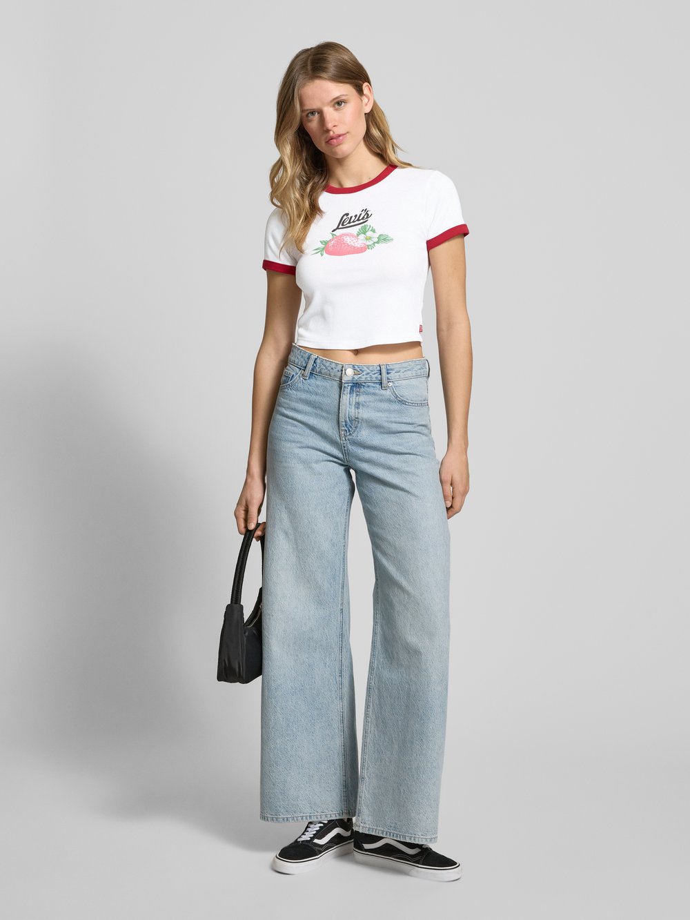 

Укороченная футболка с круглым вырезом модель 'MINI RINGER' Levi's, белый