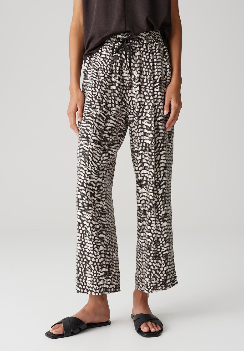 

Брюки HIGH RISE CROPPED WIDE FIT PRINT OPUS, коричневый