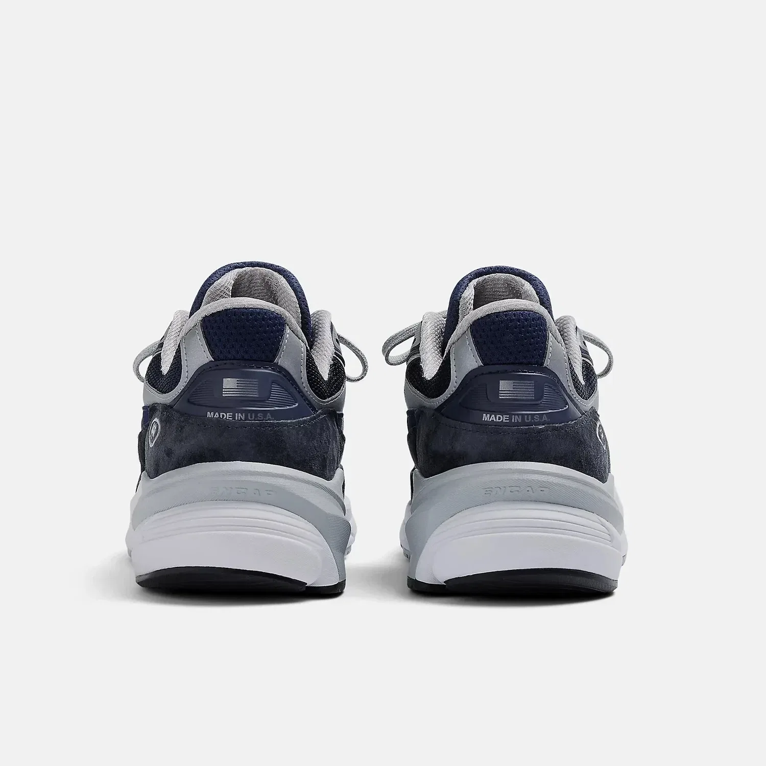 Кроссовки New Balance Made in USA 990v6 M990NV6 темно-синего цвета на шнуровке, повседневная обувь — фото 4