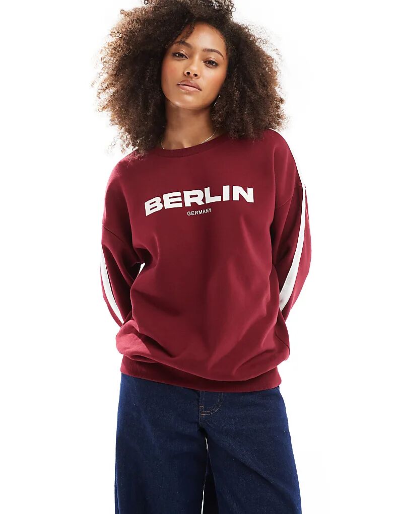 

Толстовка большого размера с принтом Berlin в бордовом цвете ASOS DESIGN