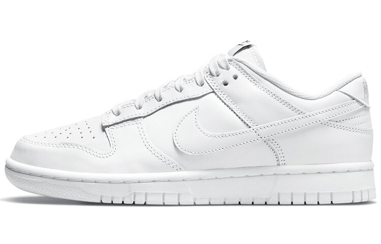 

Nike Dunk Low тройной белый