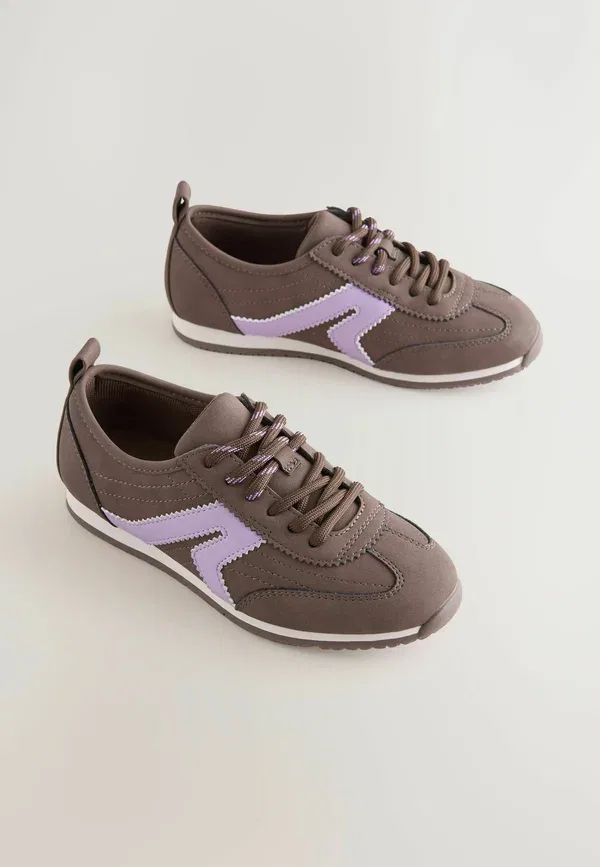Кроссовки Next Regular fit lace up retro, шоколадно-коричневый — фото 2