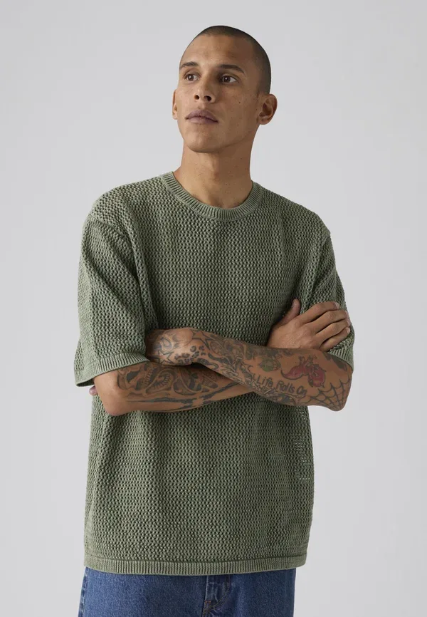 Футболка Levi'S Stinson tee basic t-shirt, цвет маринованный базилик