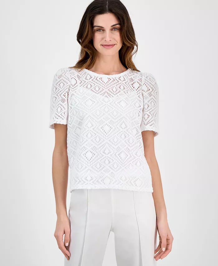 

Укороченный кружевной топ с короткими рукавами-фонариками Petite Crewneck Short-Puff-Sleeve Lace Top Anne Klein, белый