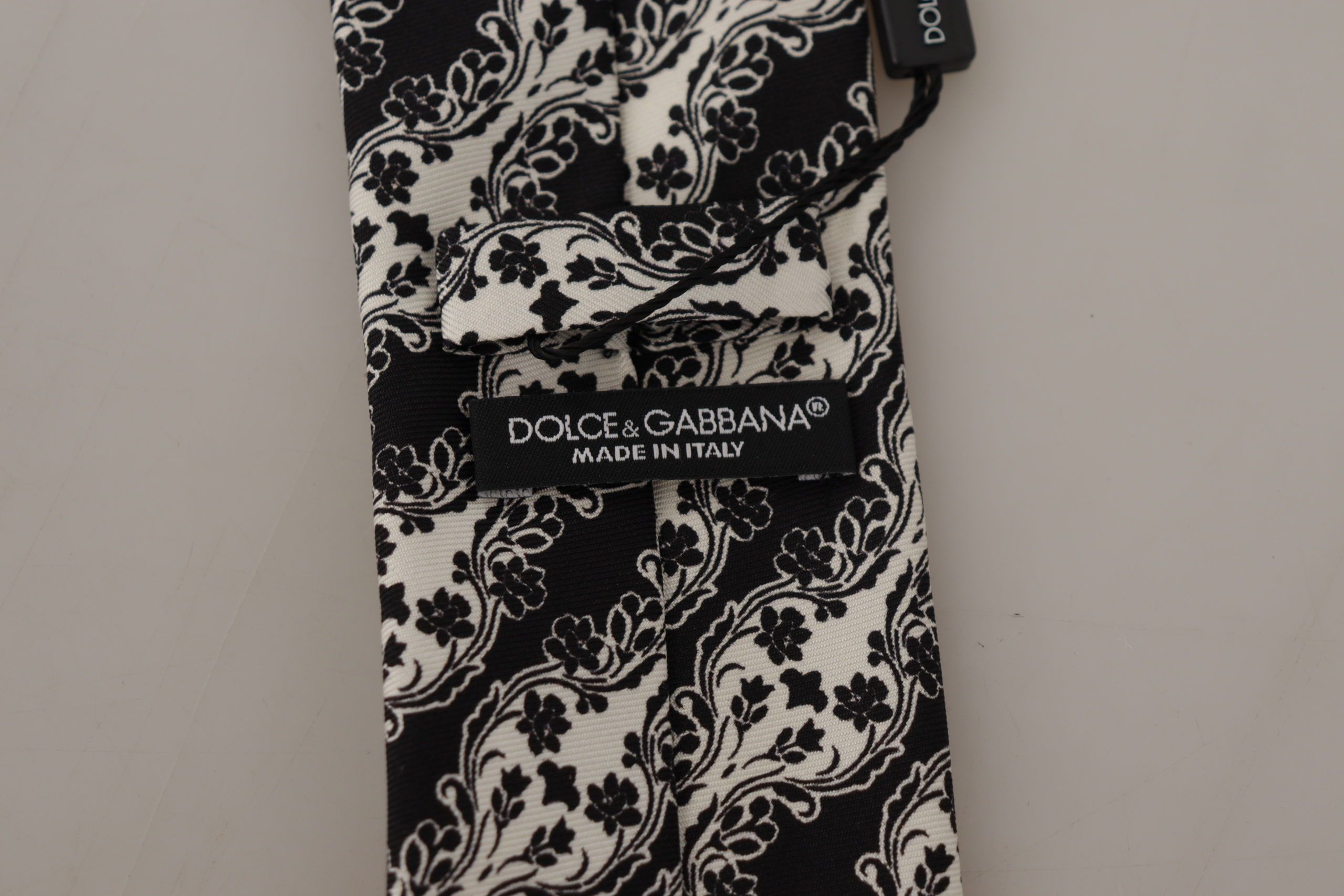 Элегантный шелковый галстук-бабочка с цветочным принтом Dolce & Gabbana, черный — фото 4