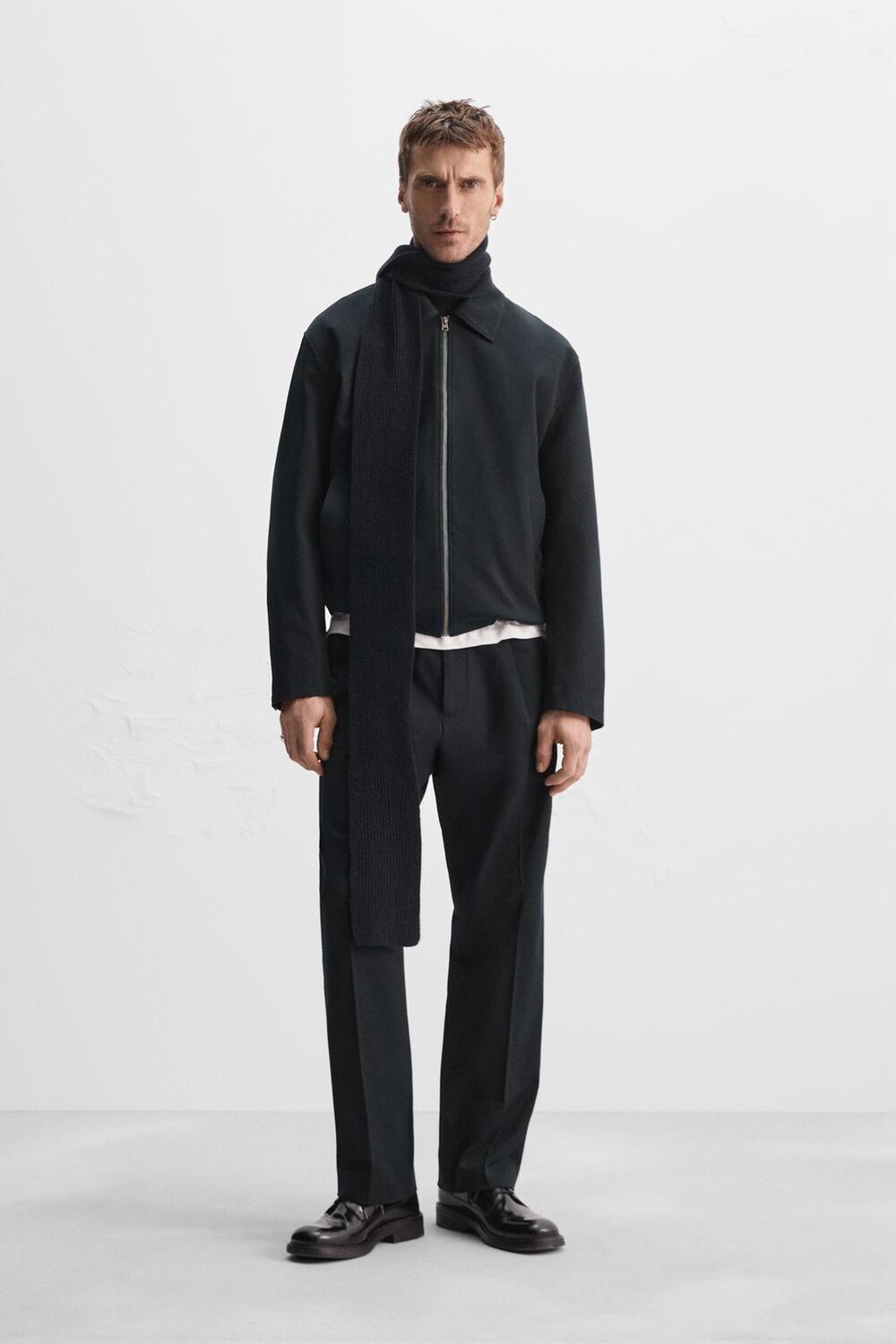 

Текстурированная куртка ZARA, темно-синий