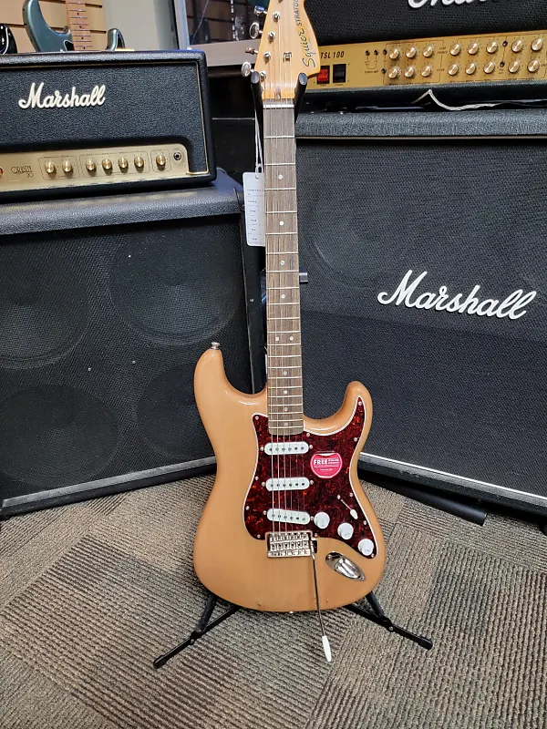 

Электрогитара Squier Classic Vibe '70s Stratocaster - Natural