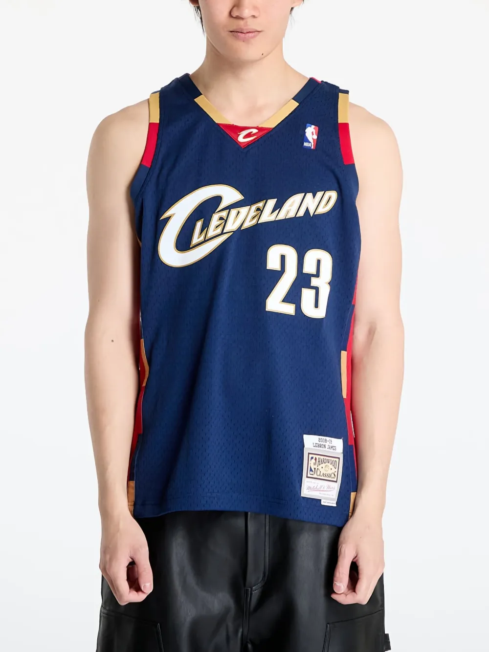 

Топ Cleveland Mitchell & Ness, синий