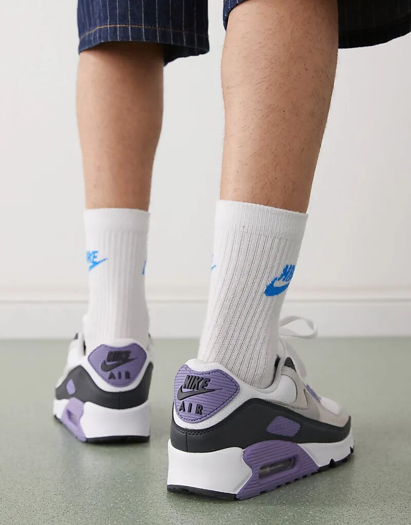 Кроссовки унисекс Nike Air Max 90 серого и фиолетового цветов — фото 4