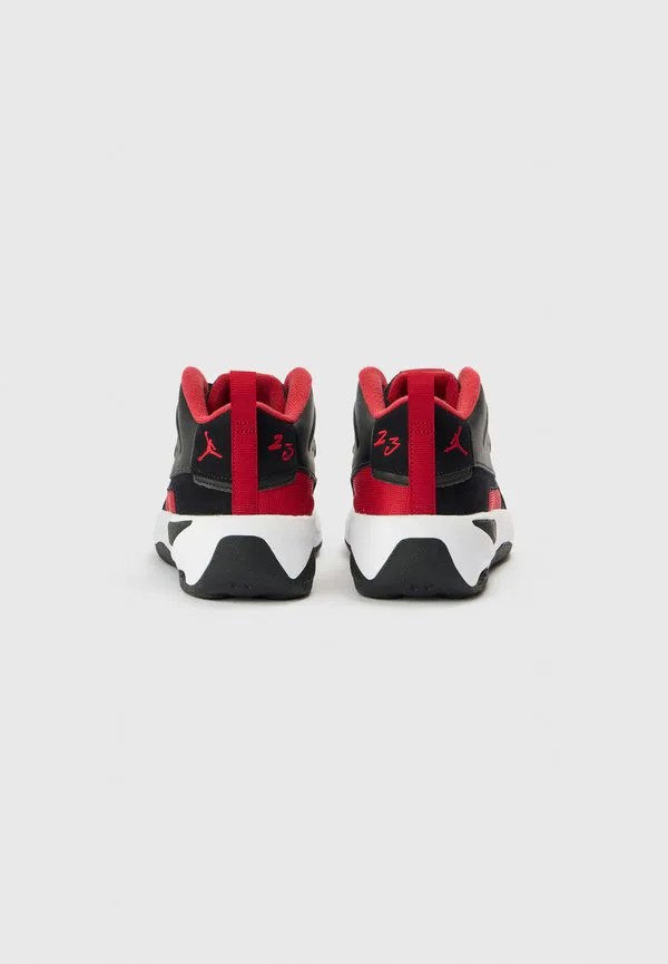 Кроссовки jordan max aura 7 унисекс Jordan, Black/Varsity Red/White — фото 3