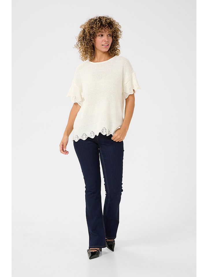 

Cream Свитер кремового цвета