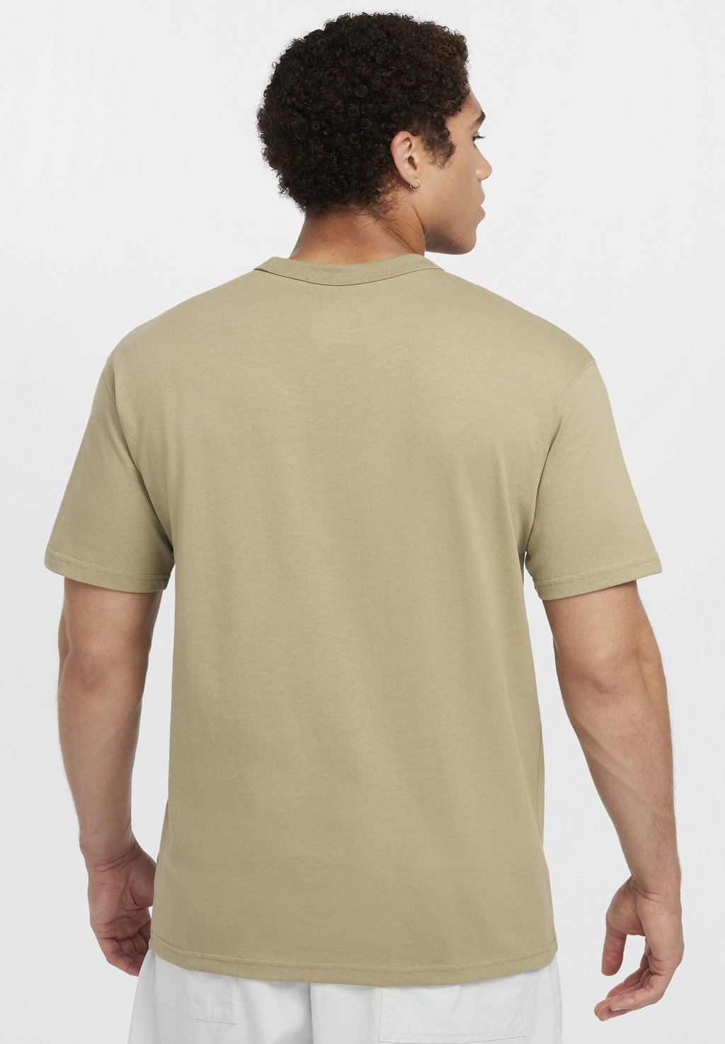 

Базовая футболка TEE SEGA Nike Sportswear, оливковый