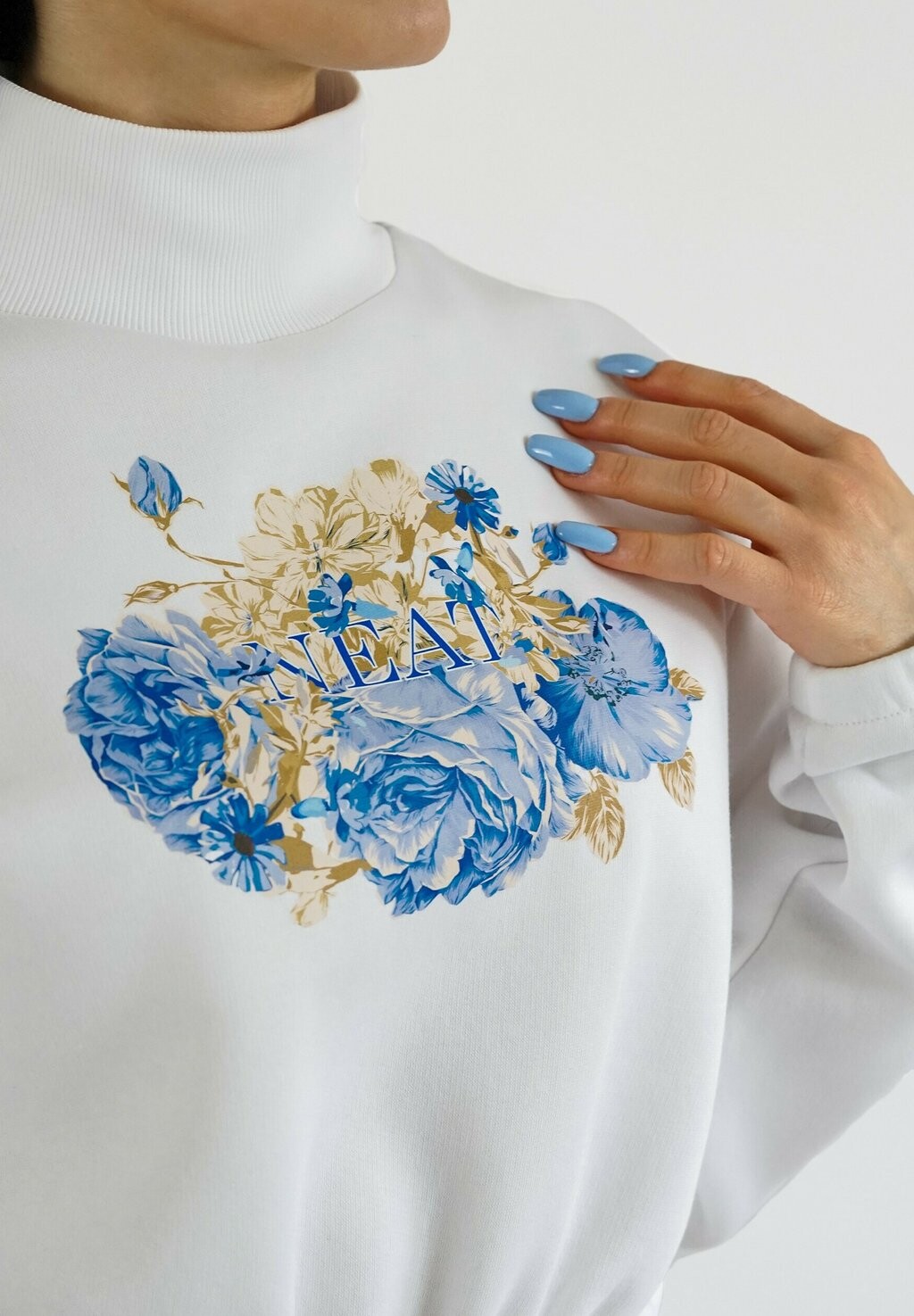 

Толстовка HIGH CROP FLOWER PRINT Neat, белый