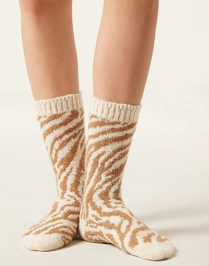 

Носки Calzedonia с принтом зебры и эффектом тедди натурального цвета