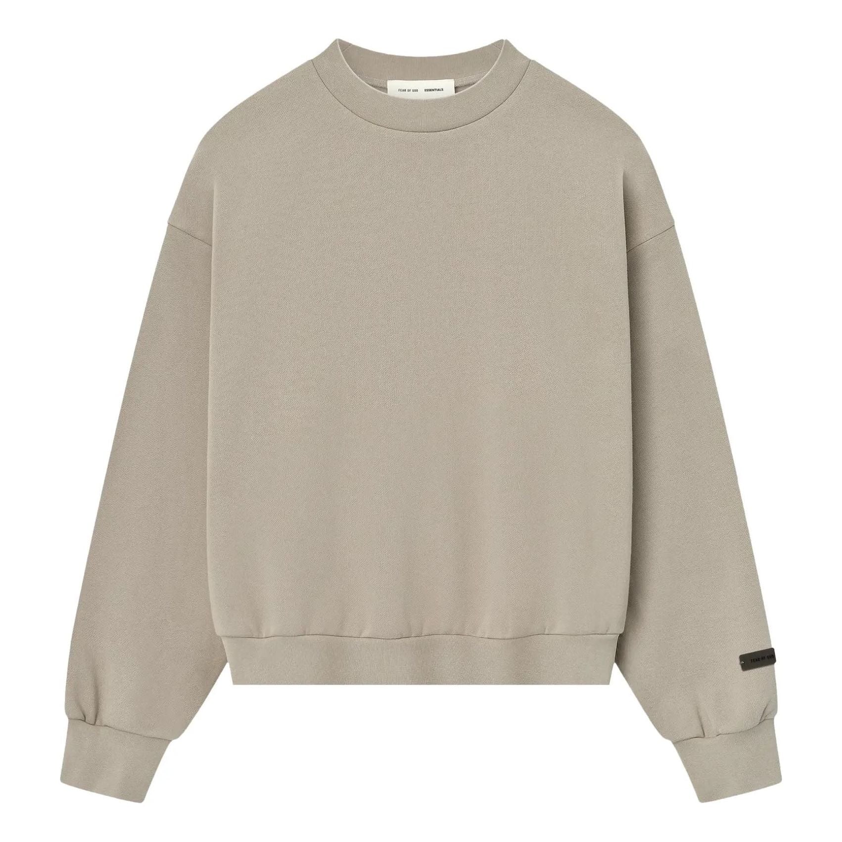 

Fear of God Essentials Классическая флисовая толстовка с круглым вырезом, цвет «Timber»