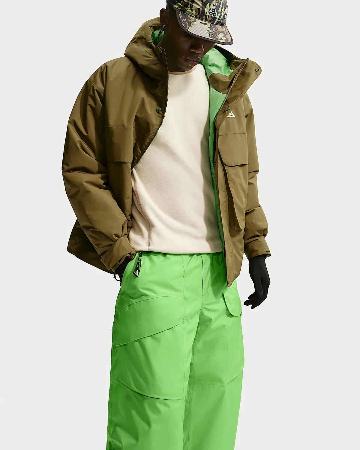 Штаны Nike ACG Storm-FIT Dolomite "Skull Peak", Mean Green/Black/Anthracite/Summit White — фото 4