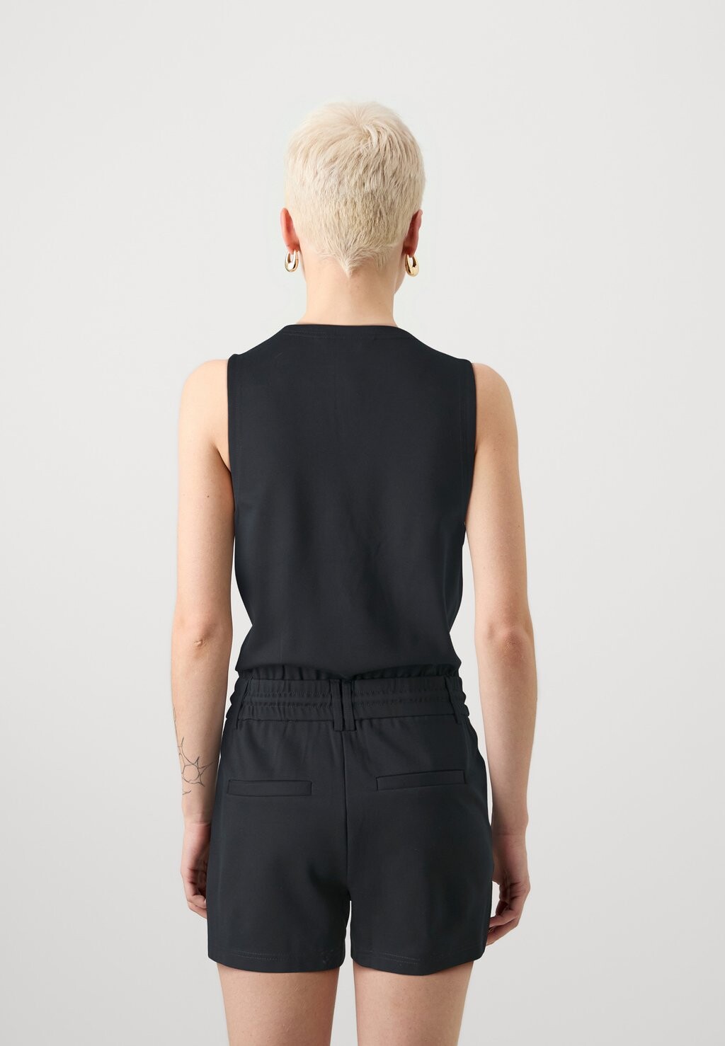 

Комбинезон ONLPOPTRASH LIFE EASY PLAYSUIT ONLY Petite, черный