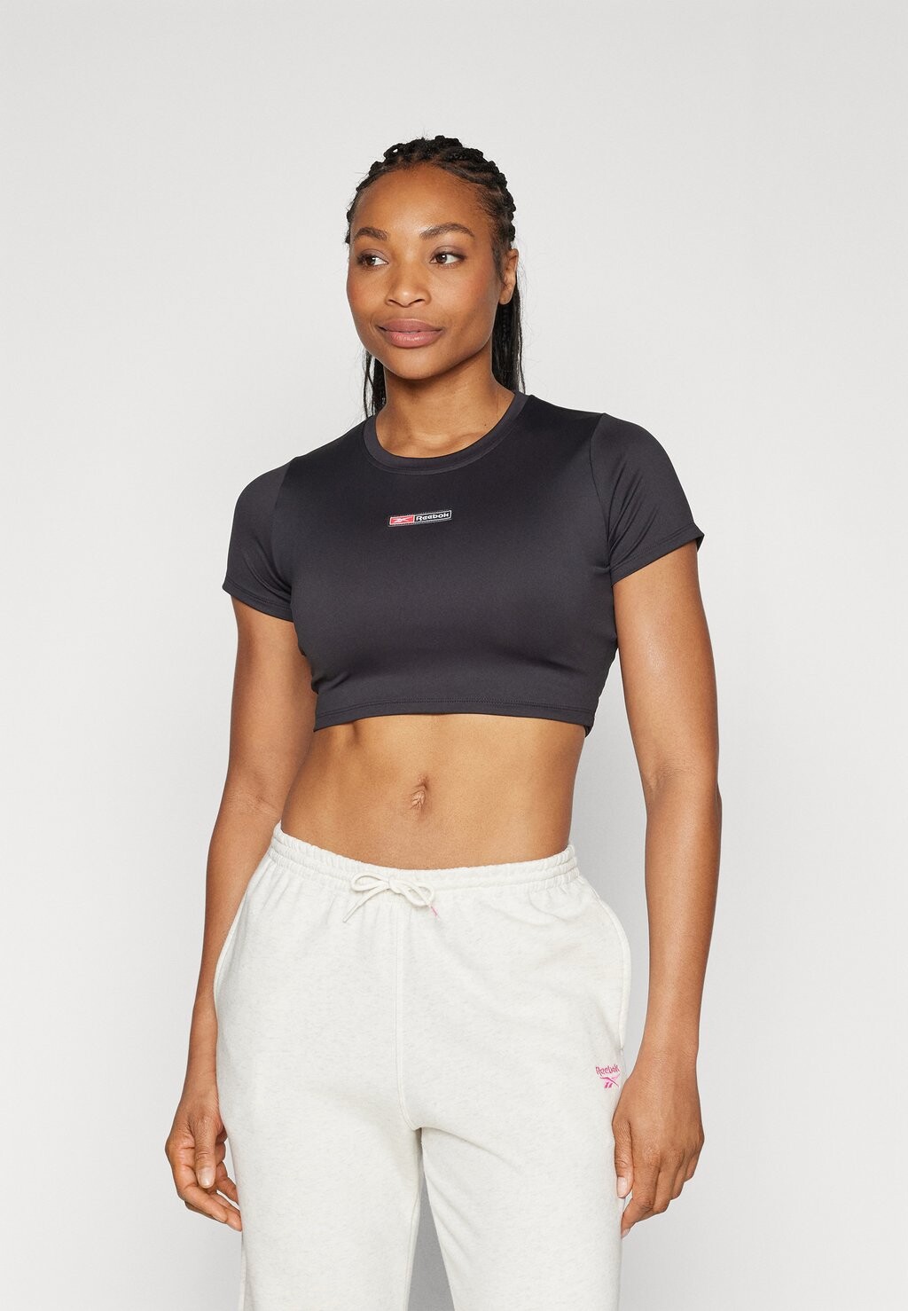 

Футболка с принтом LUX BOLD CROP TEE Reebok, цвет black