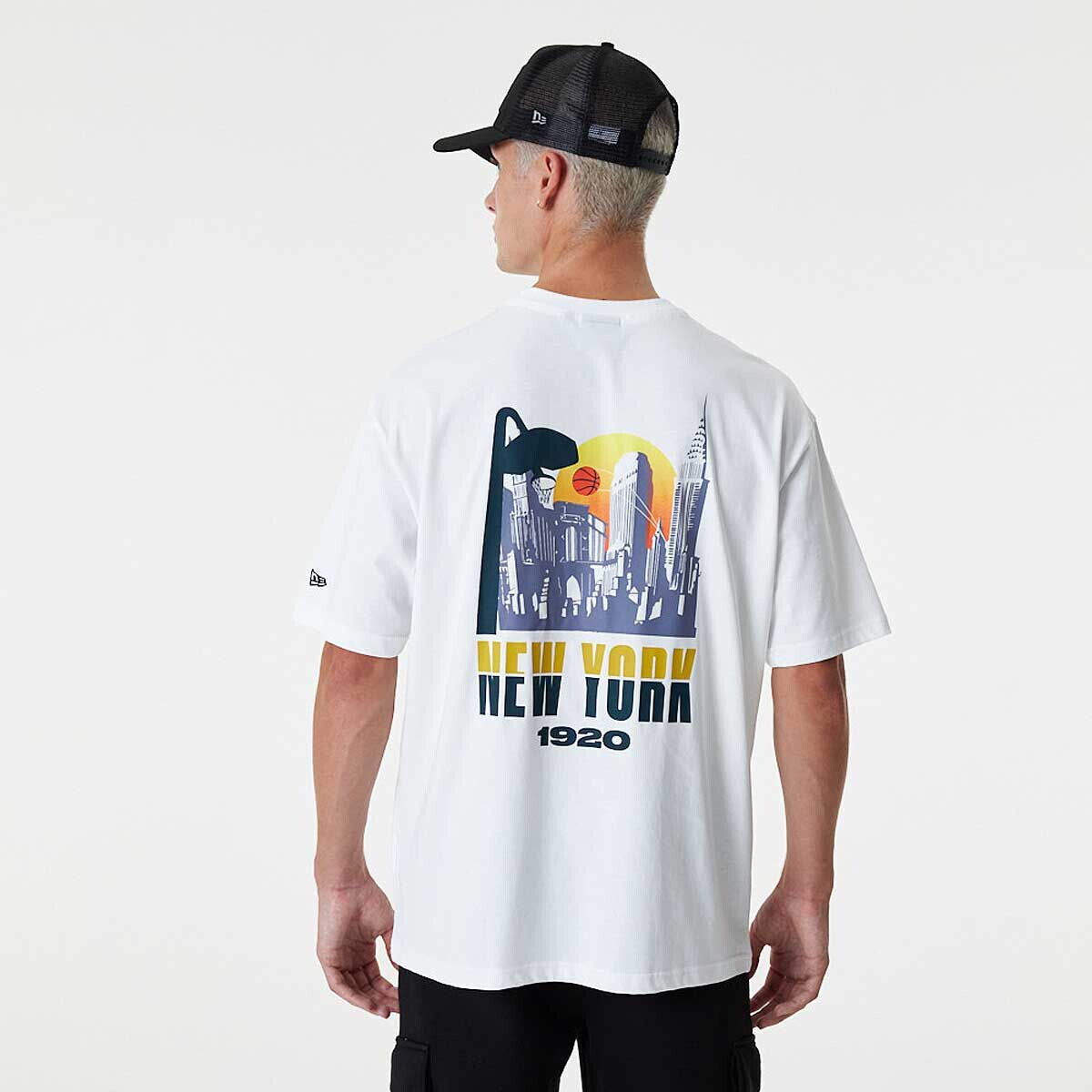 

Футболка BRANDED NEW YORK CITY HOOPS OVERSIZED T-SHIRT New Era, цвет Weiß