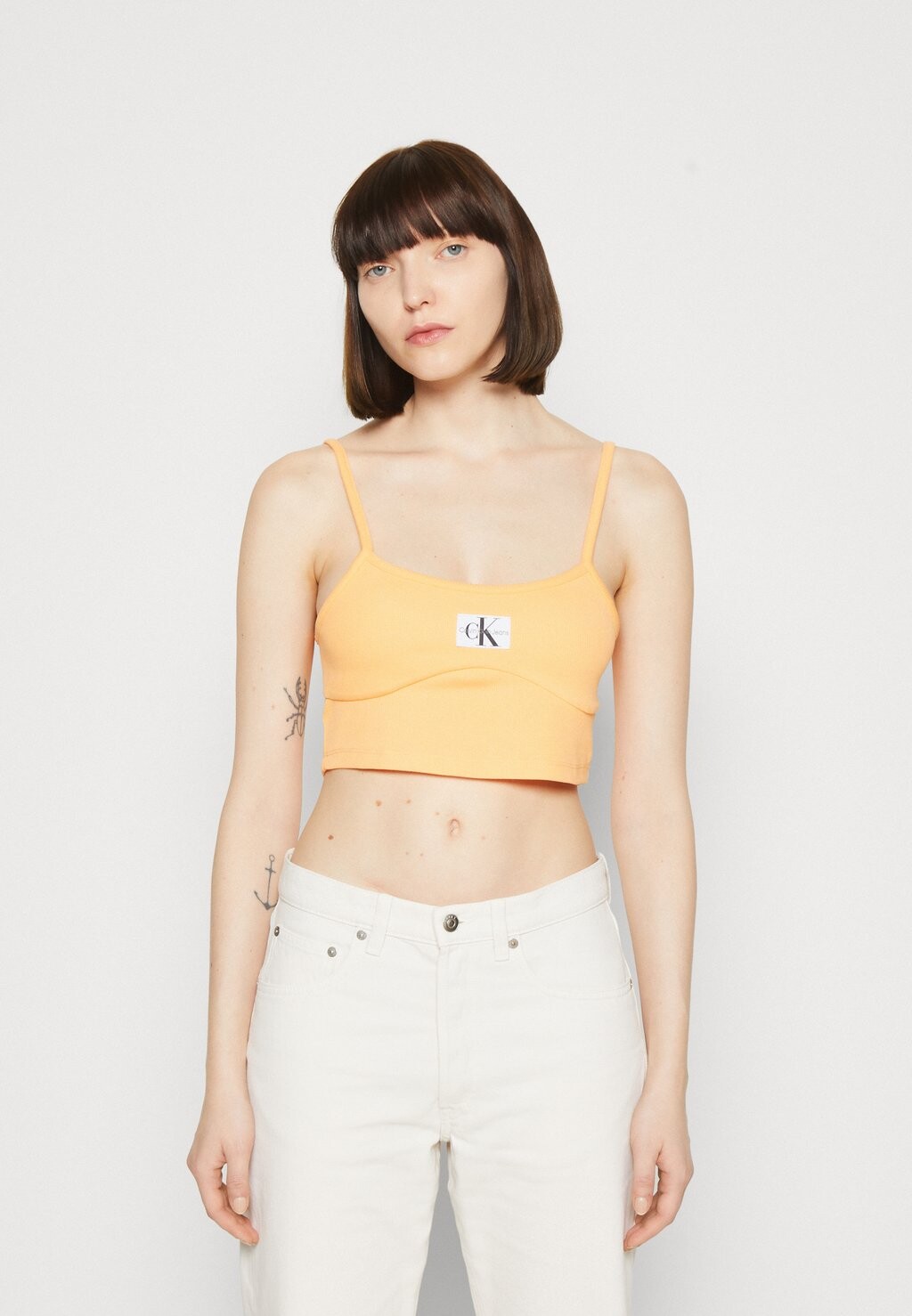 

Топ Calvin Klein Jeans