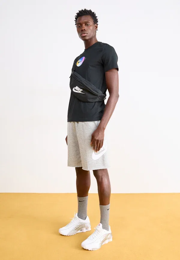 Шорты спортивные Nike Sportswear M nk club alumni ft short tracksuit bottoms, серый хизер/светлый дымчато-серый/белый — фото 2