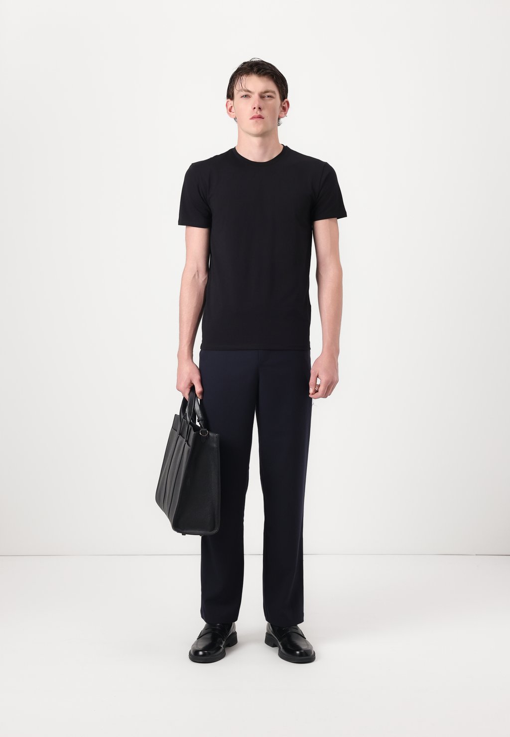 

Базовая футболка SLHROLAND O NECK TEE 3 PACK Selected Homme, белый