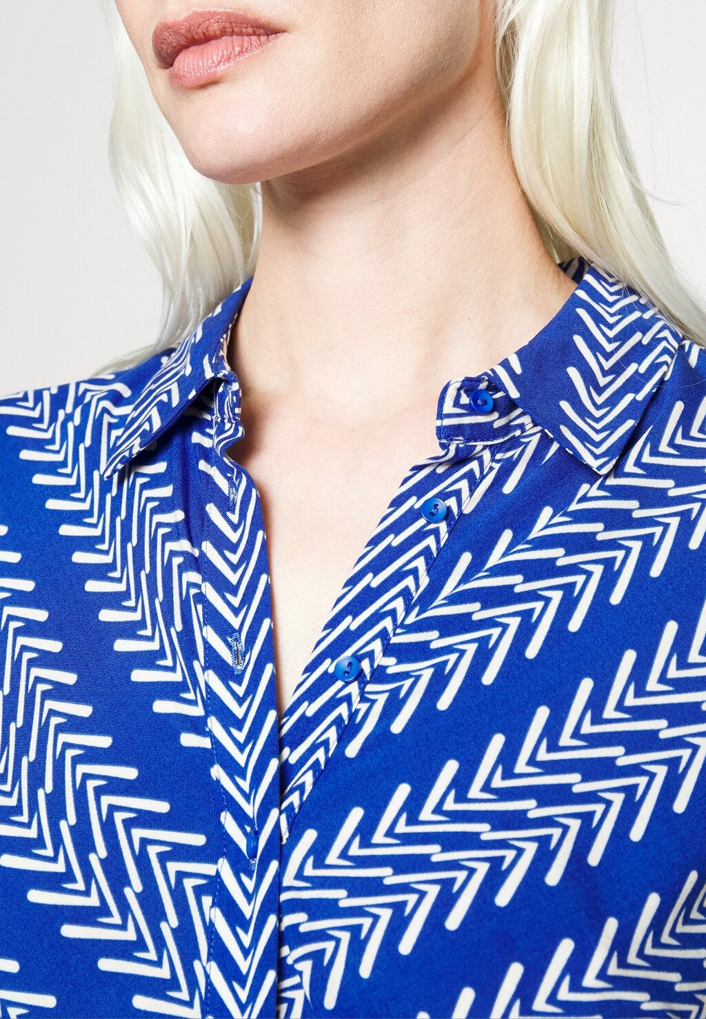

Платье макси Yassavanna Long Shirt Dress YAS Tall, принт бохо