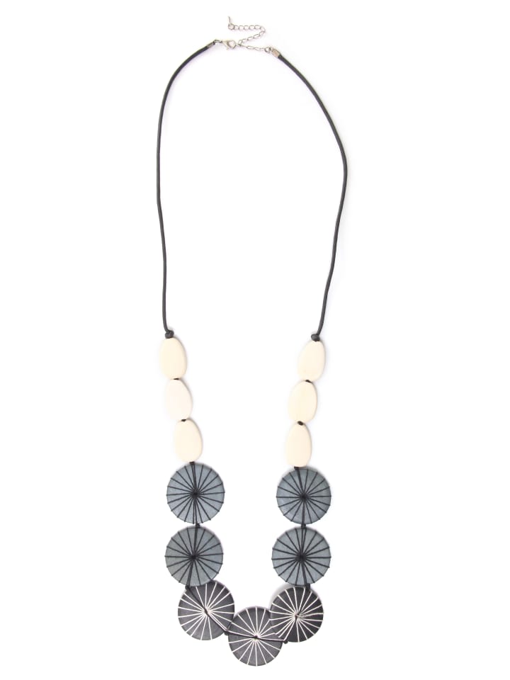 

Collezione alessandro Длинное белое ожерелье "Блэки"