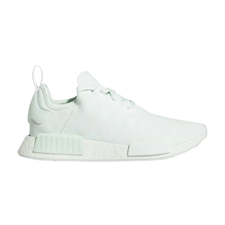 

Кроссовки Adidas Wmns NMD_R1, зеленый