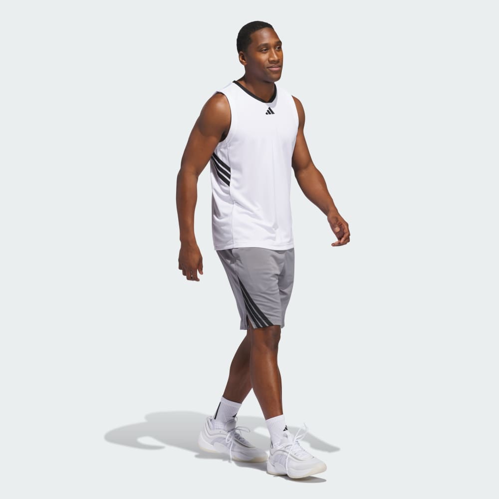 Спортивные шорты Adidas Legends 3-Stripes Basketball Shorts, цвет Grey Three/Black — фото 3