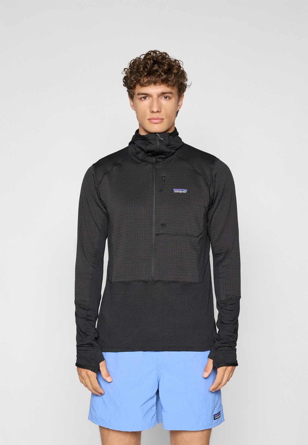 

Лонгслив HOODY Patagonia, черный