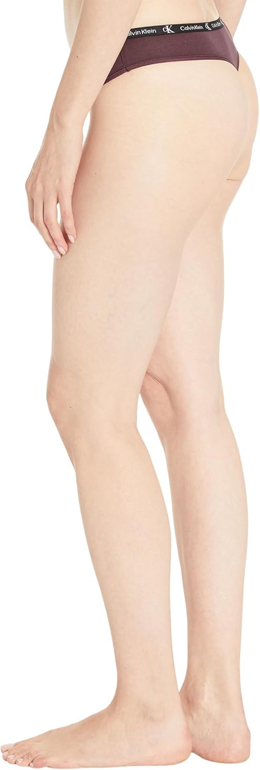 Женские трусики-стринги Calvin Klein 1996 года из хлопка в стиле модерн, Power Plum/Trench/Snow Cone/Spring Onion/Toucan Grass/Galaxy Gry/Night Sky — фото 2