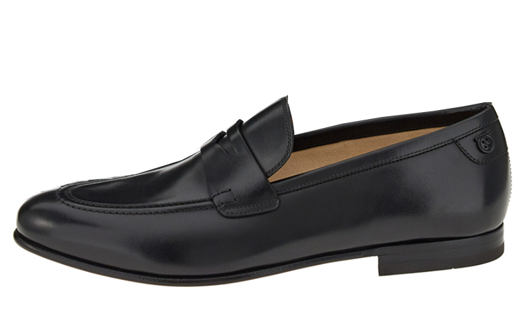 

Мужские туфли Ferragamo черные на низком каблуке