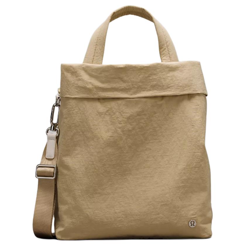 

Lululemon Полиэстеровая сумка через плечо с нейлоновыми лямками, Light Brown