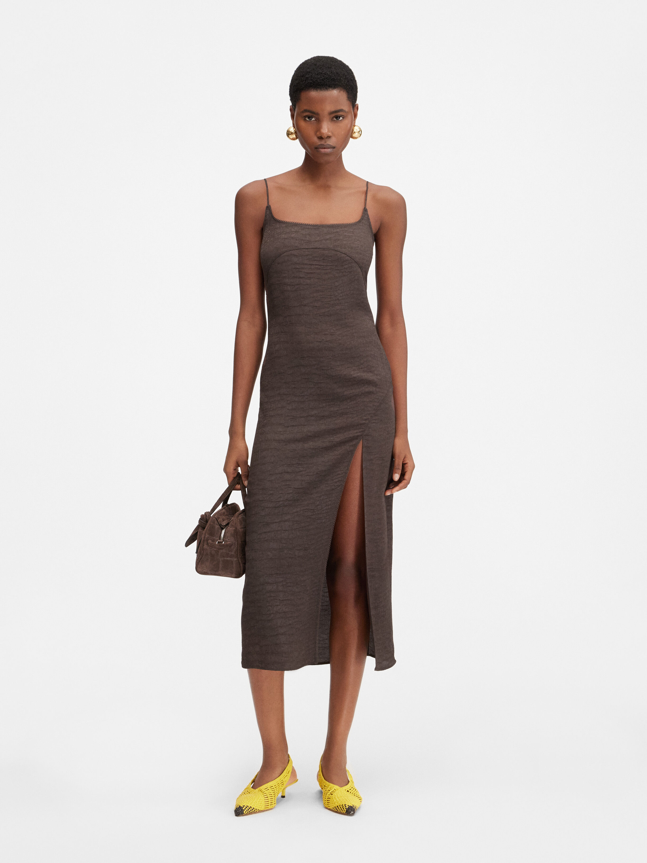 

Платье с логотипом Charm JACQUEMUS The Notte dress, цвет Croco Brown