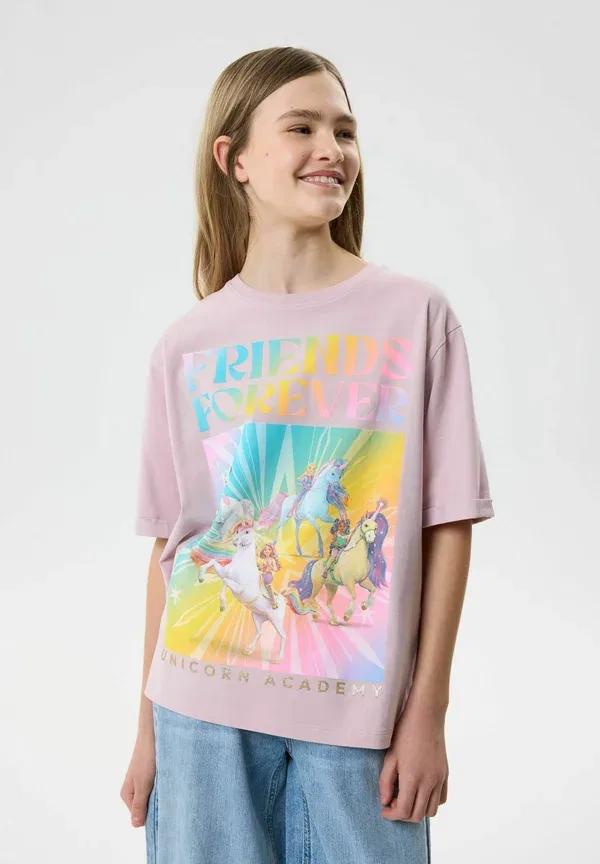 Футболка Two Soon, модель unicorn academy print t-shirt, цвет жженая сирень — фото 2
