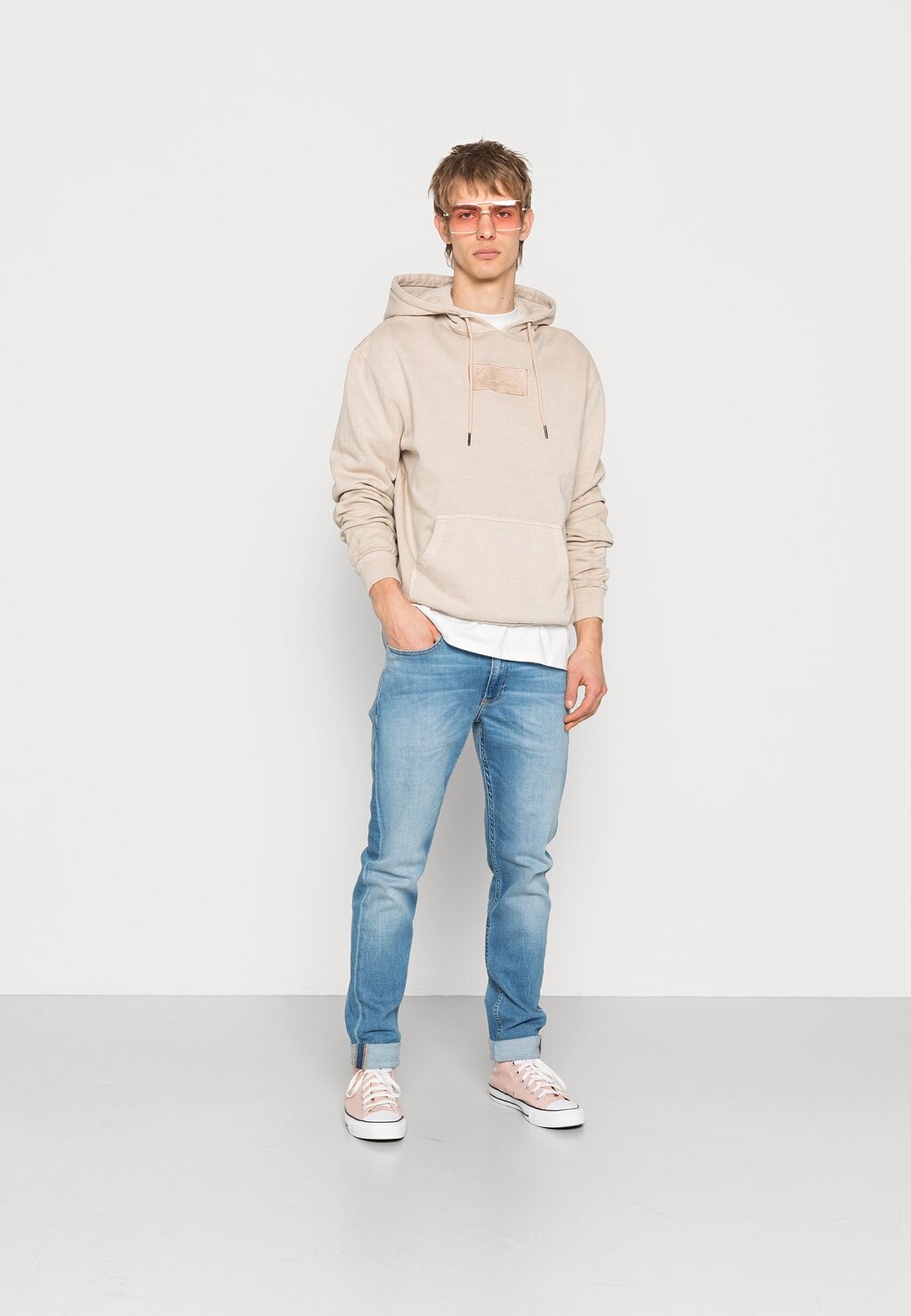 

Толстовка SIGNATURE BOX HOODIE UNISEX Karl Kani, серо-коричневый