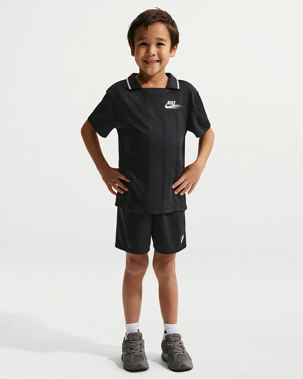 Детский набор из двух предметов: шорты из сетки Victory Lap Nike Sportswear, Black