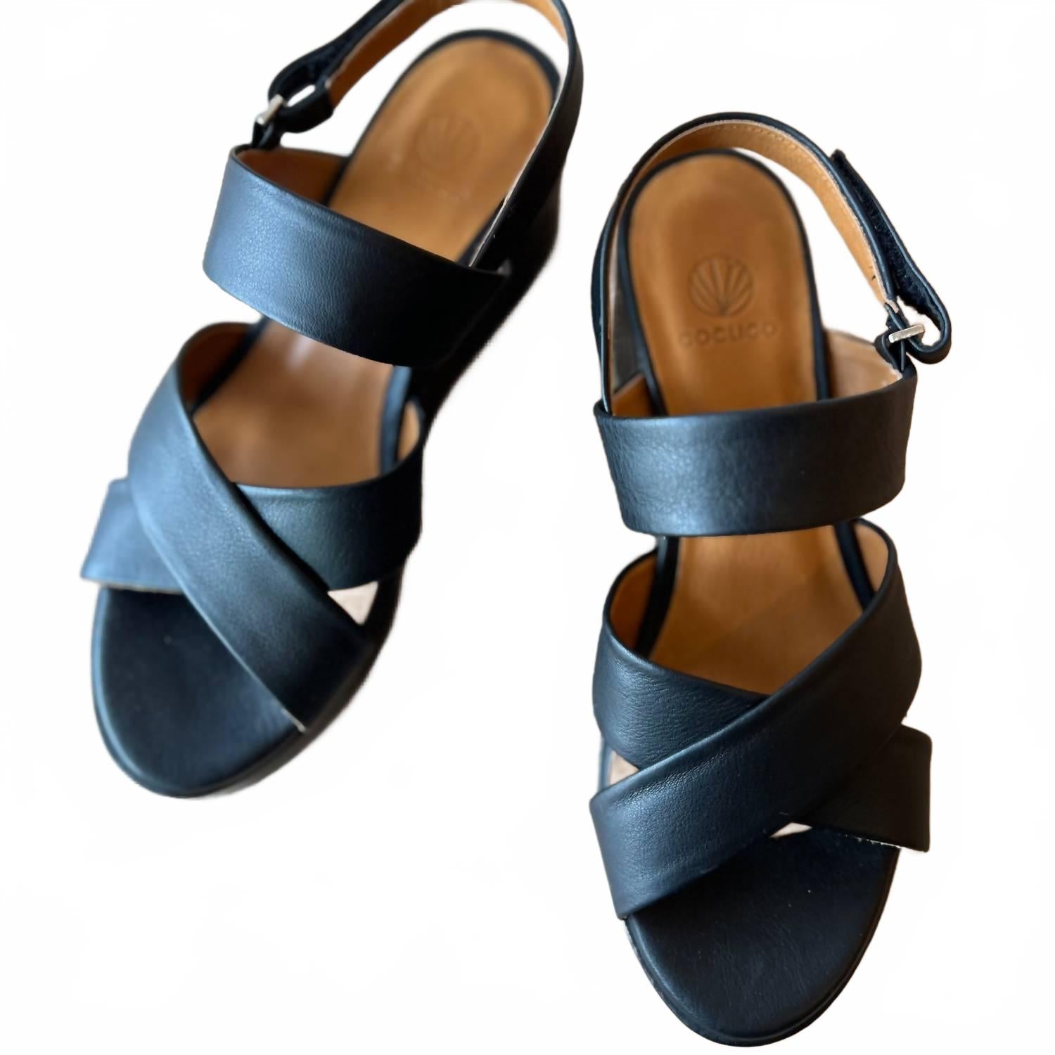 Women's Lacine Sandal In Black COCLICO