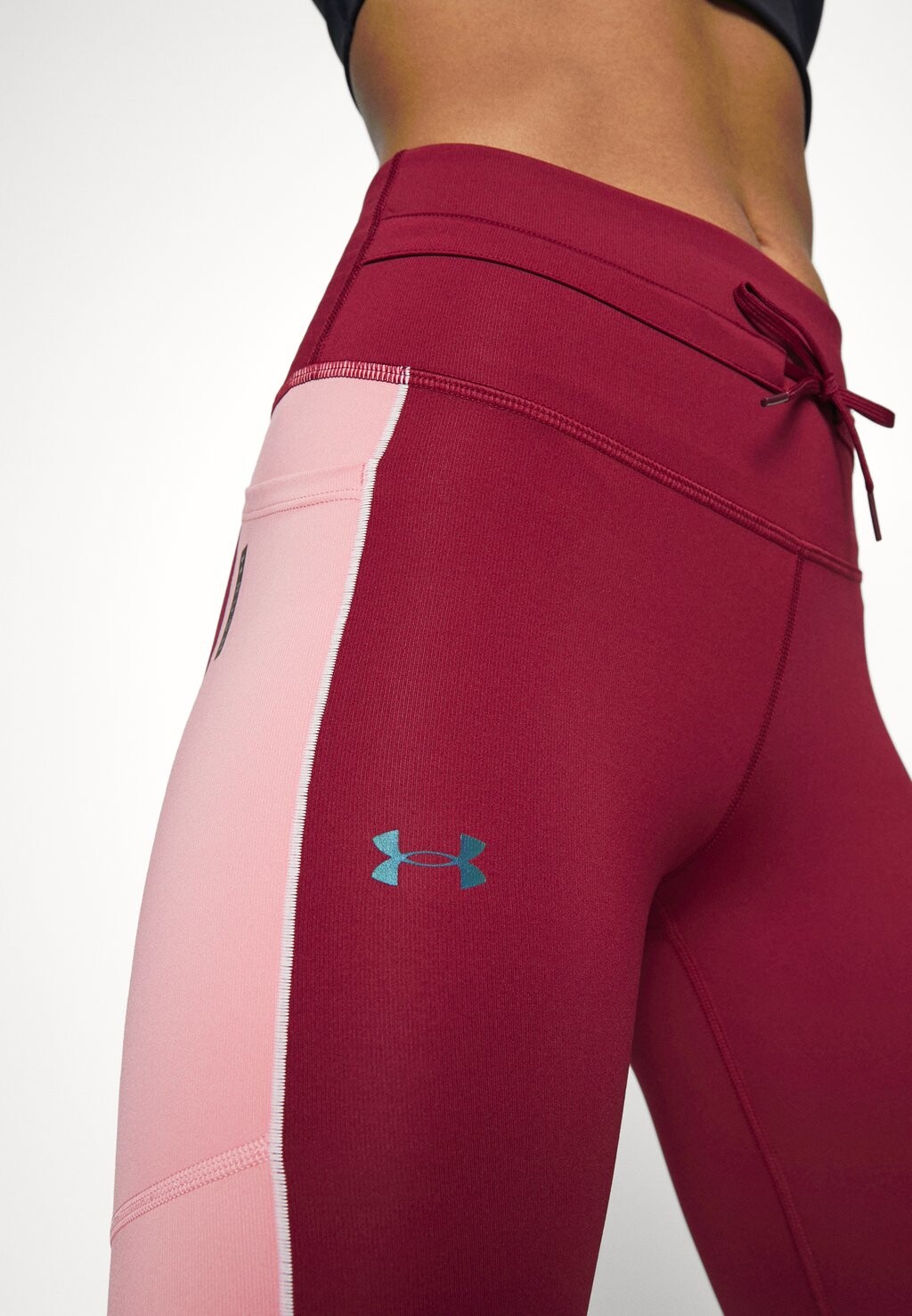 

Тайтсы RUSH CG NOVELTY LEGGING Under Armour, красный