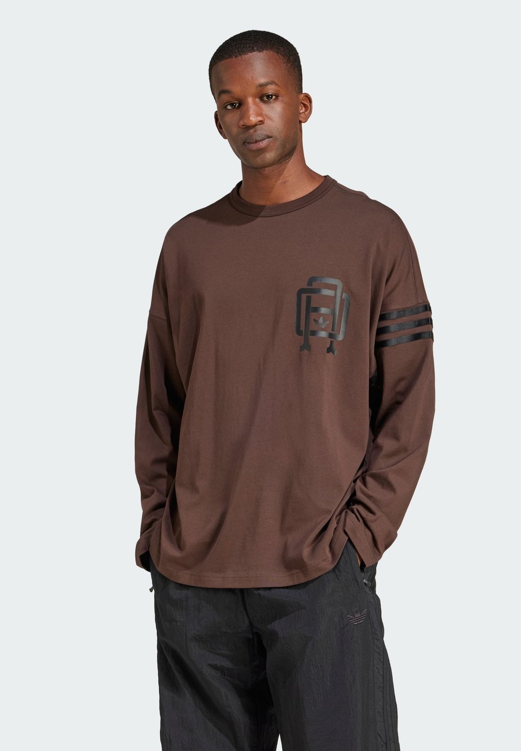 

Лонгслив Adidas Originals, темно-коричневый