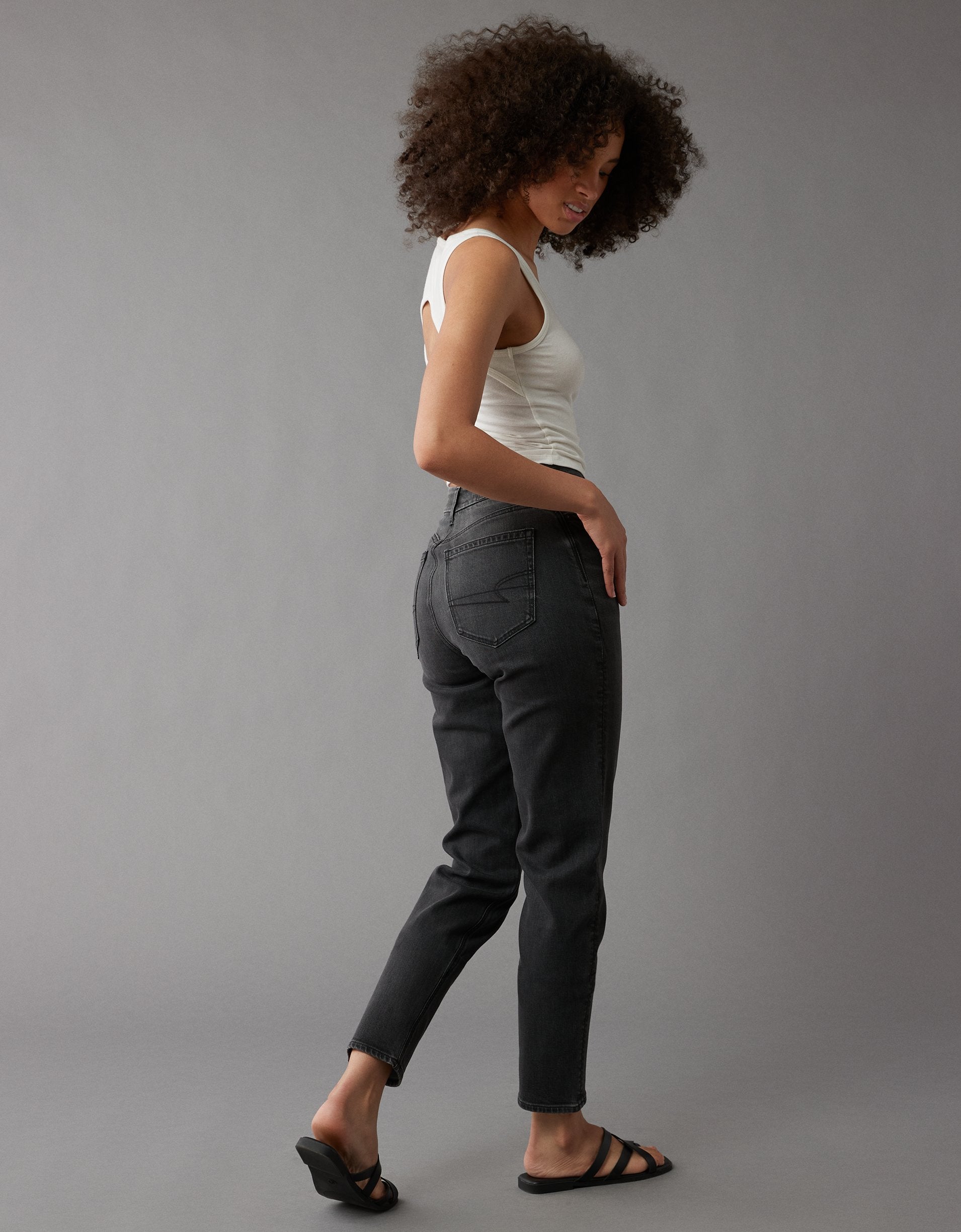 

Джинсы AE Stretch Curvy Mom American Eagle Outfitters, черный
