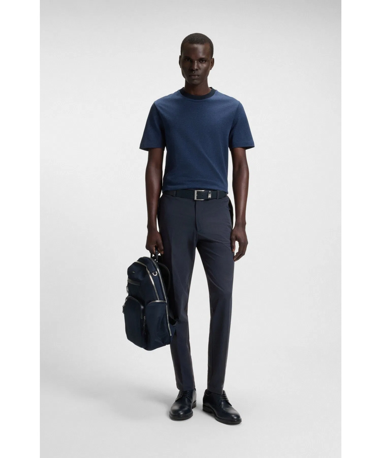 Мужские брюки BOSS Comfort Satin тёмно-синие — фото 4
