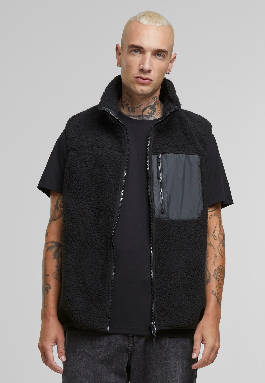 

Жилет Urban Classics, черный