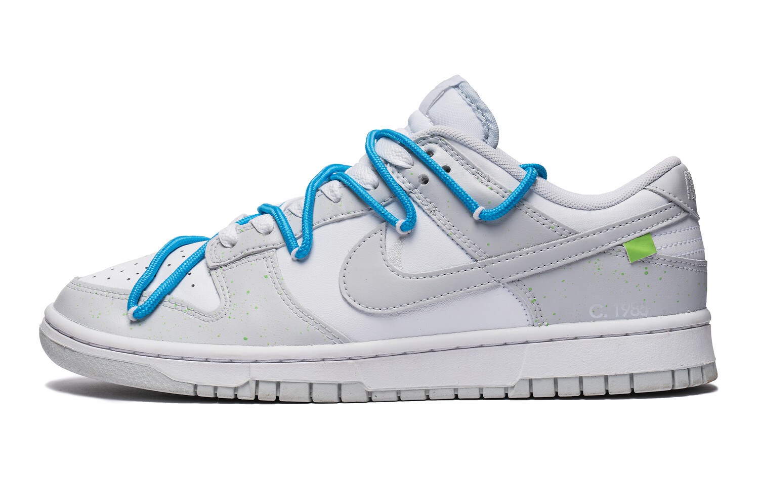 

Кроссовки Nike Dunk Skateboarding Shoes Women's Low-top White, светло-серый