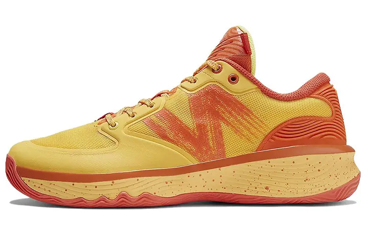 

Кроссовки Hesi Low 'Halloween' New Balance, оранжево-желтый
