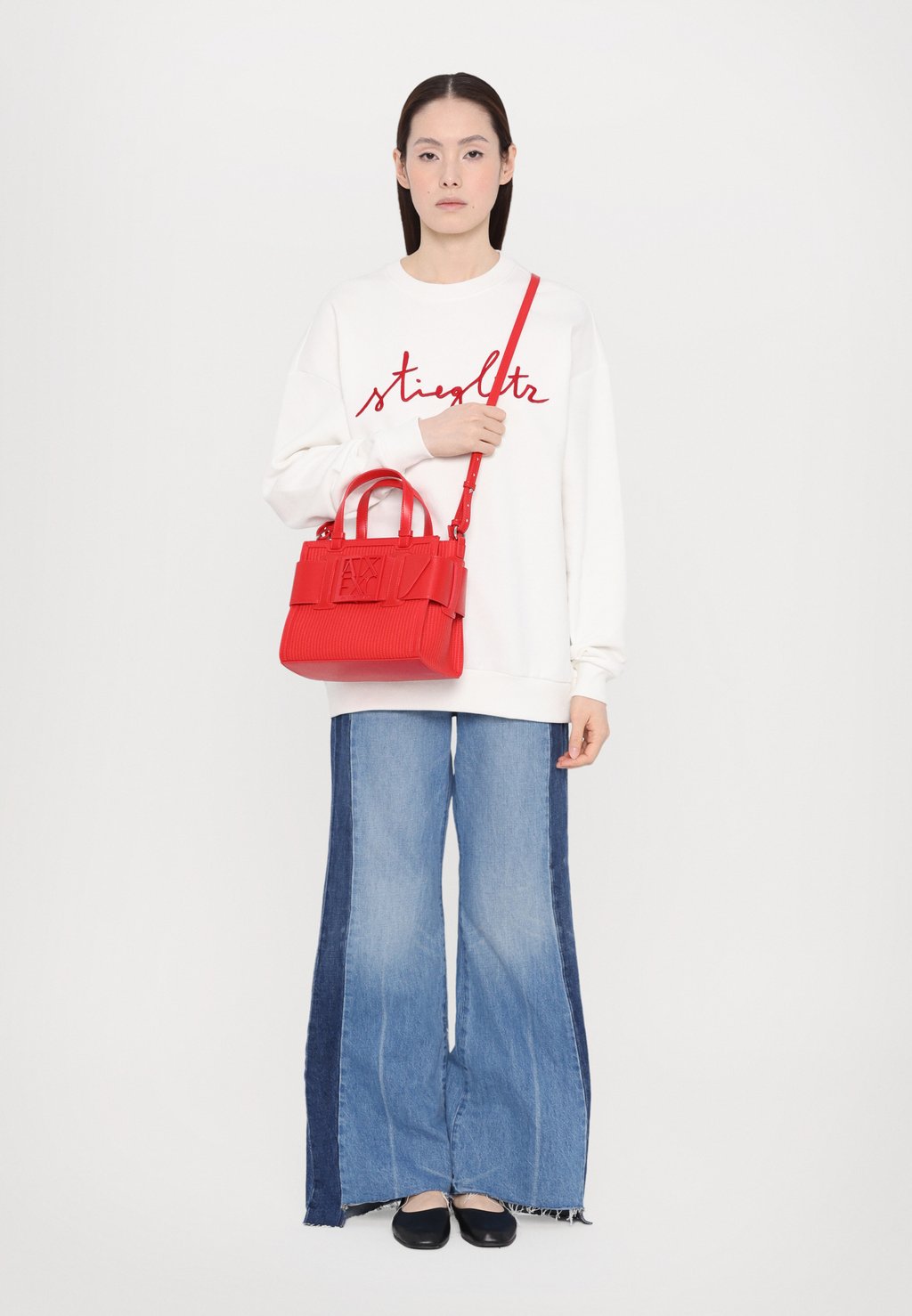 

Сумка MEDIUM SHOPPING BAG Armani Exchange, красный