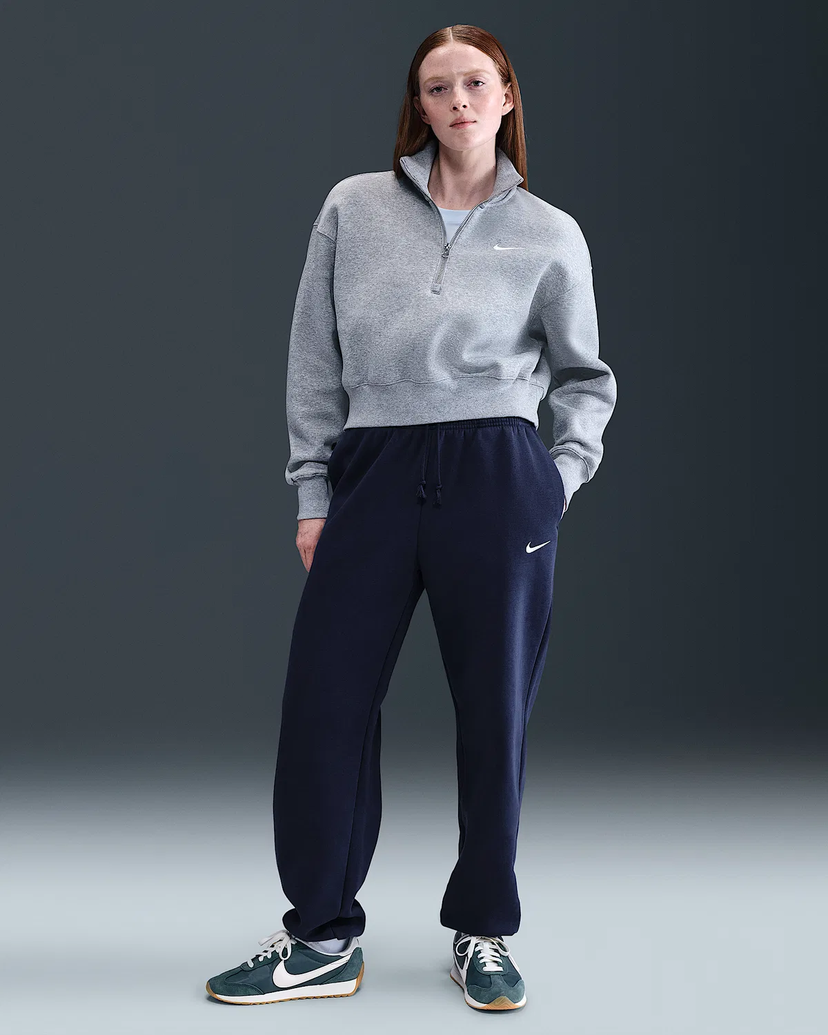 Женские свободные спортивные штаны с завышенной талией Nike Sportswear Phoenix Fleece, Midnight Navy/Sail